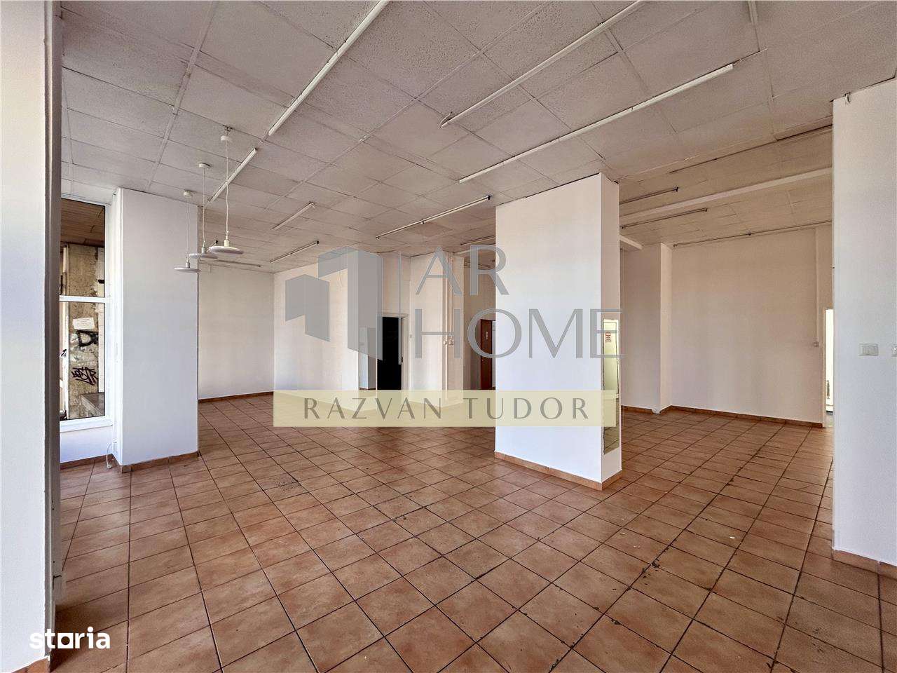 Spatiu comercial , 211mp , ultracentral , Ploiesti - Imagine principală: 4/9