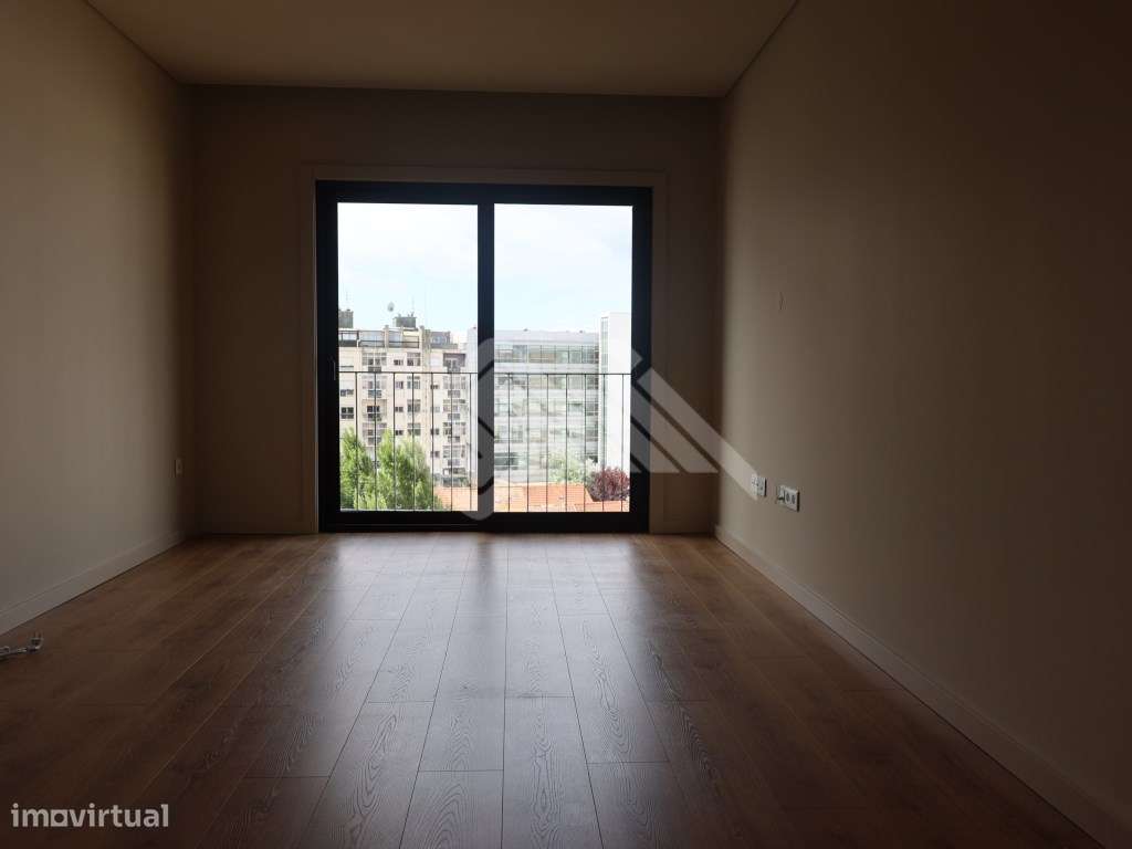Apartamento T1 com Vista Panorâmica - Rotunda da Boavista / Casa da...-0