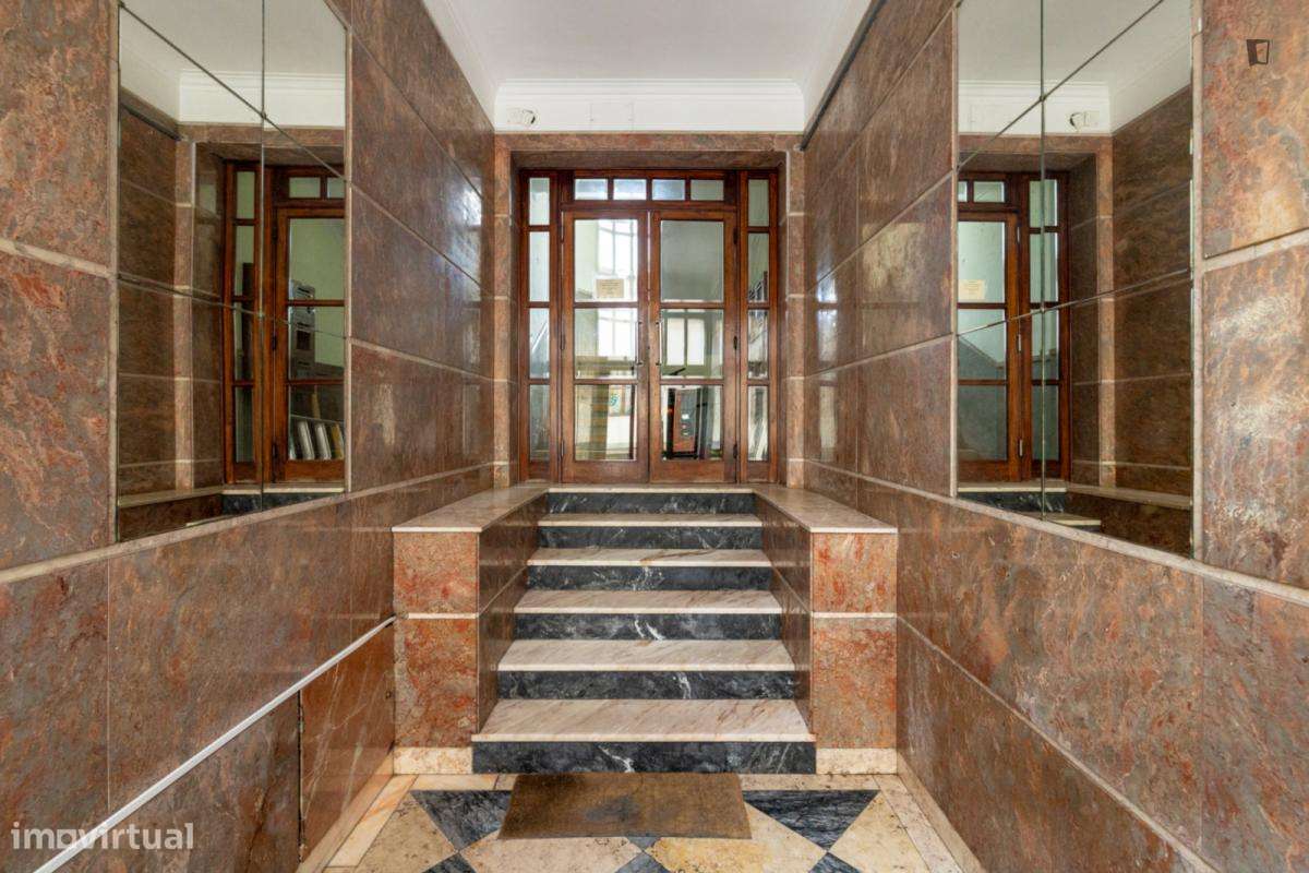 Quarto - localizado em Cedofeita Porto - Grande imagem: 4/7