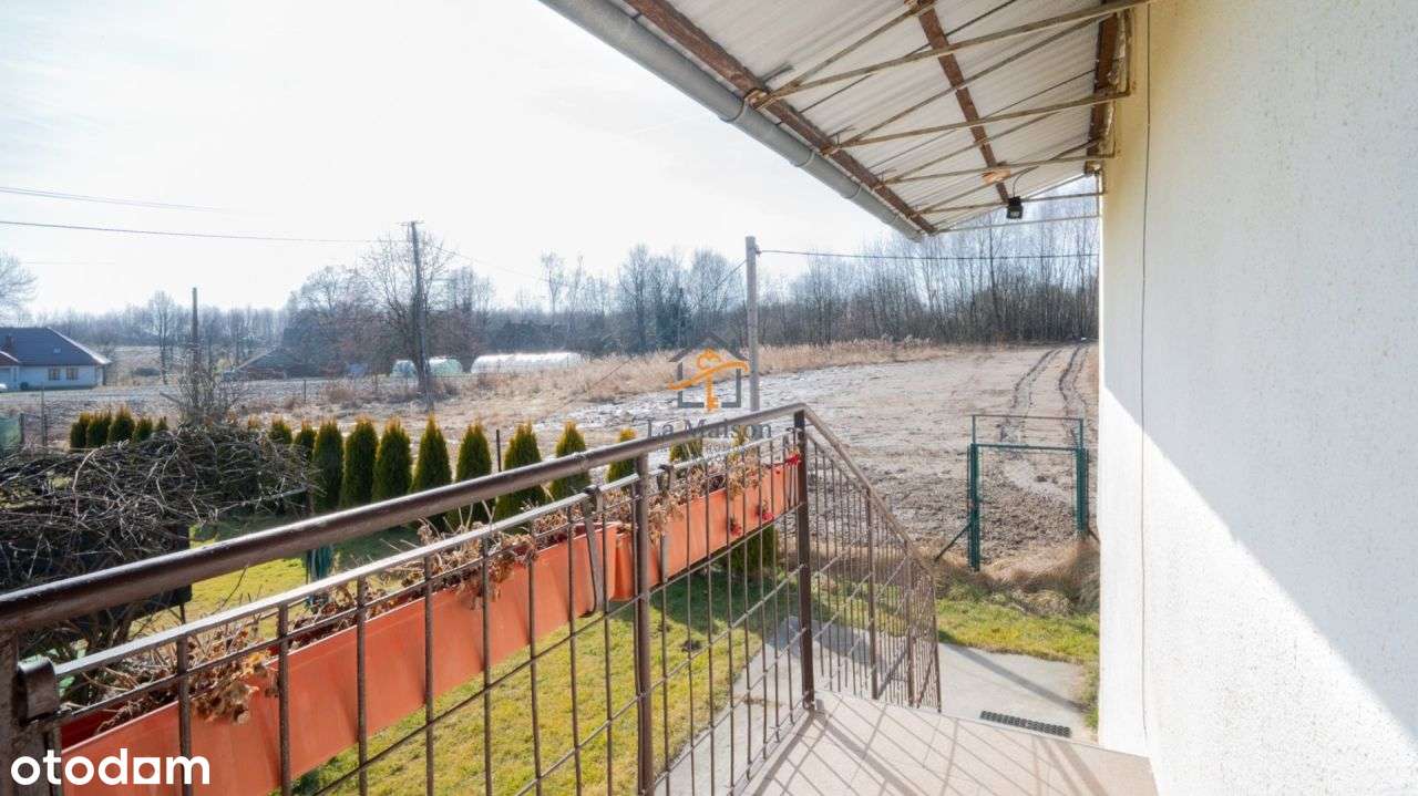 Zelków. Urokliwa nieruchomość w zacisznym miejscu.-17