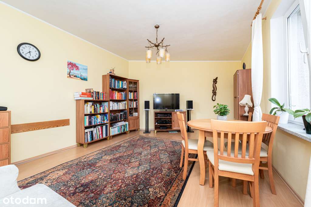 Okazja! Przytulne dwa pokoje niedaleko metra - Pełny obrazek: 3/13