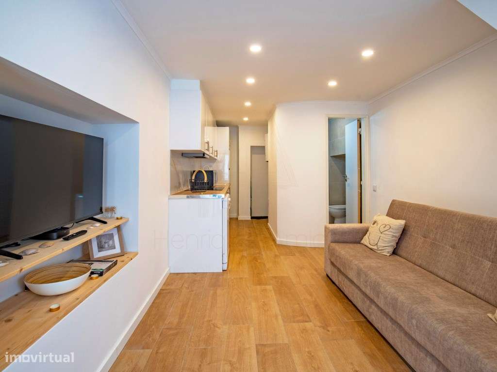 Fantástico prédio no centro de Sesimbra - Grande imagem: 4/28