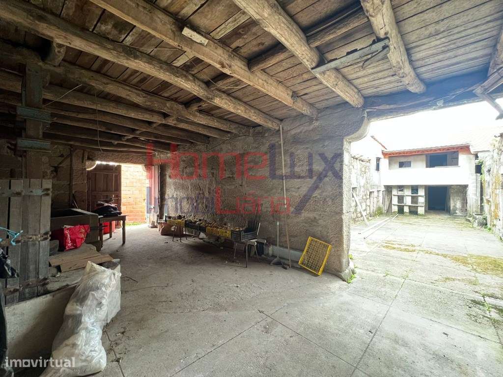 Terreno com Ruinas em Águas Santas - Grande imagem: 4/47