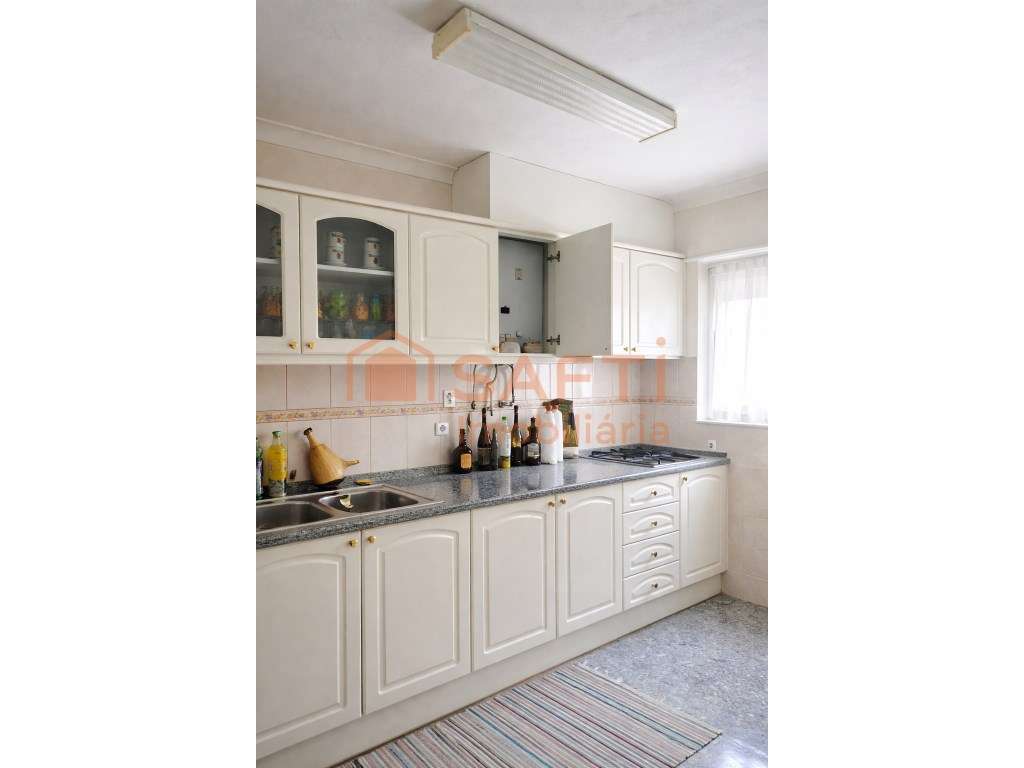 Moradia T3 em Fornelo do Monte - Grande imagem: 5/12