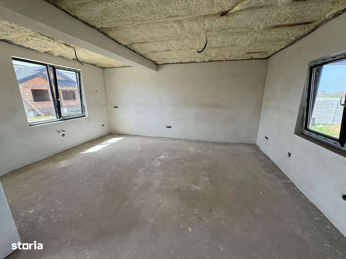 Case noi 2 sau 3 camere + 5.5 ari teren Lazuri - Imagine principală: 4/10