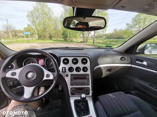 Alfa Romeo 159 2.4JTDM Distinctive - 21