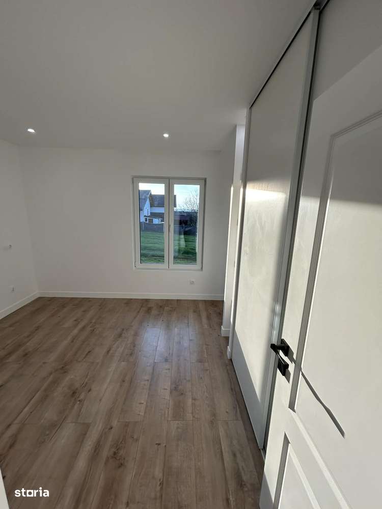 Casă nouă, pe un singur nivel – stil mediteranean – Dumbrăvița-4