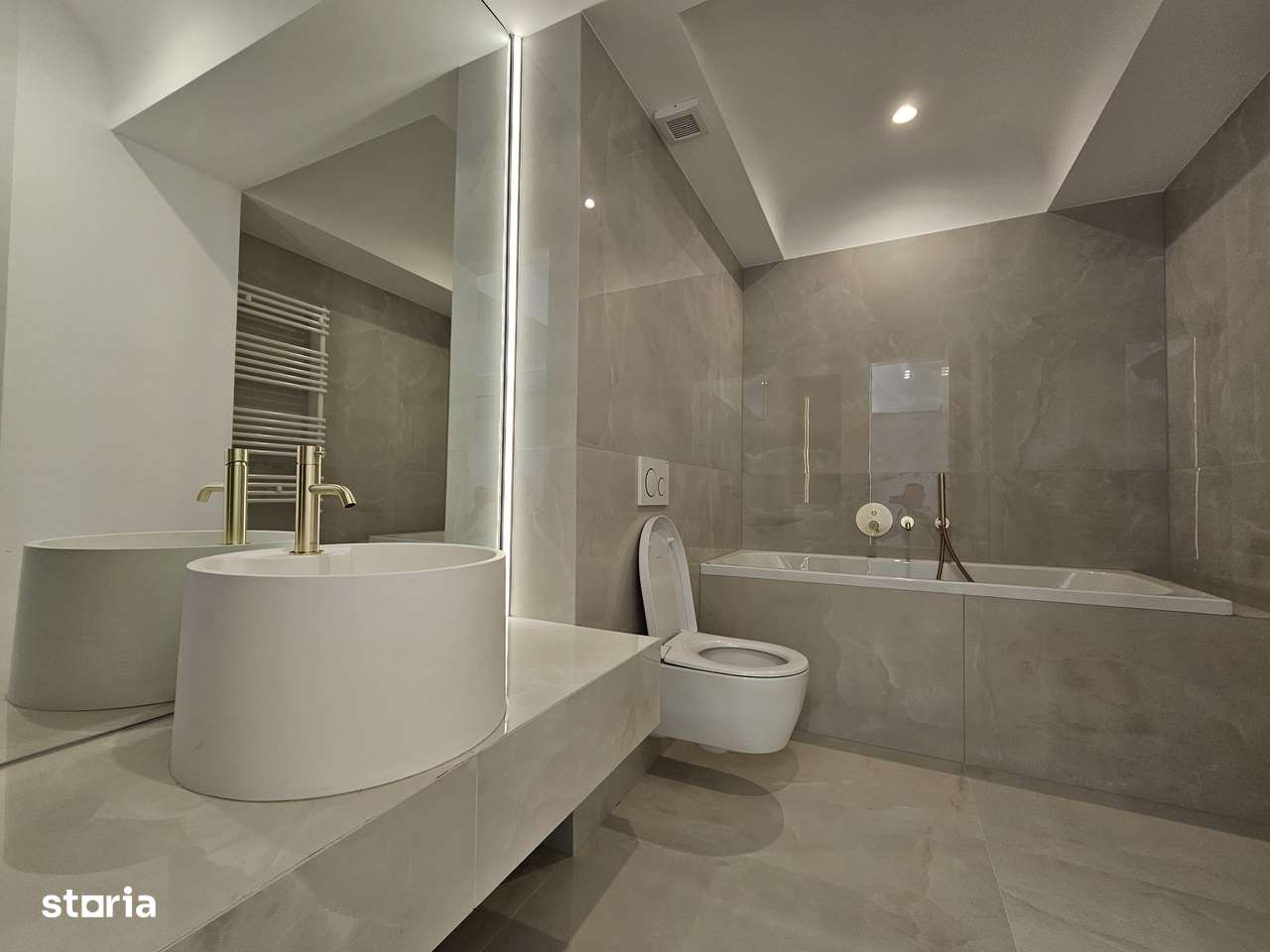 Apartament 2 camere Cortina North - Imagine principală: 3/7