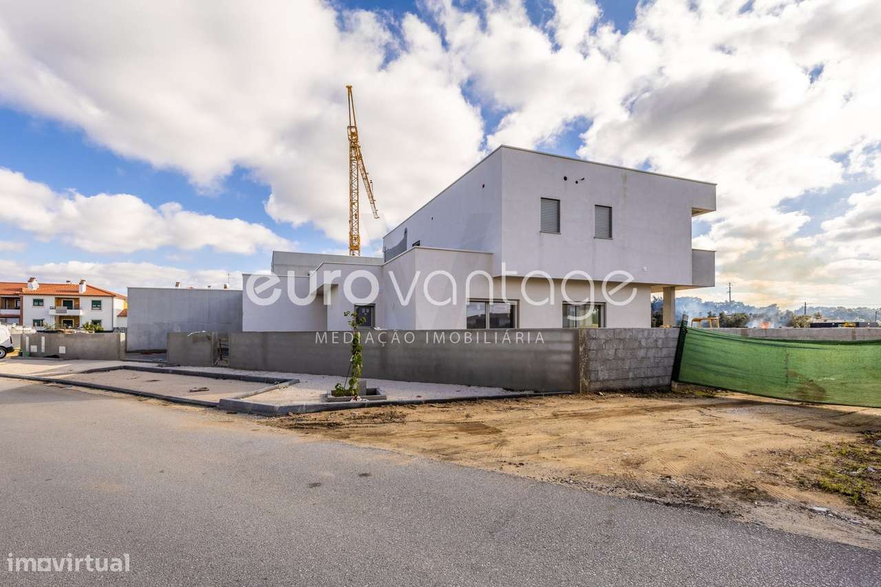 Moradia T4 | Nova | Jardoeira – Batalha-45