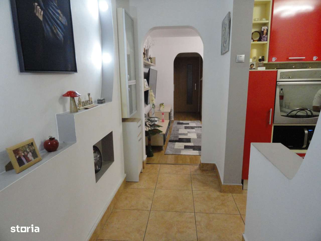 Apartament 3 camere, 2 bai, etaj 2 Micalaca, renovat mobilat, la cheie-9