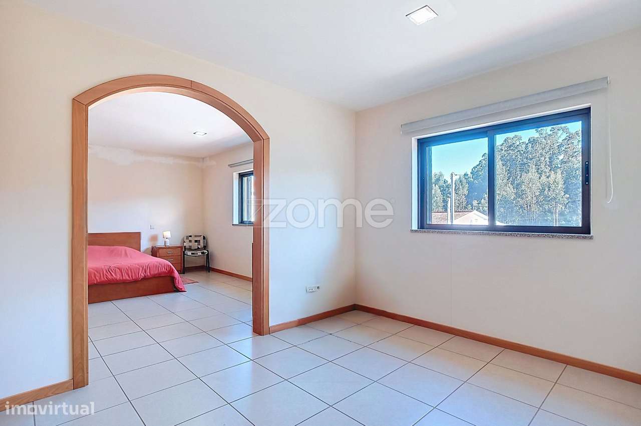 Excelente Moradia T5 + 1 em Vagos-21