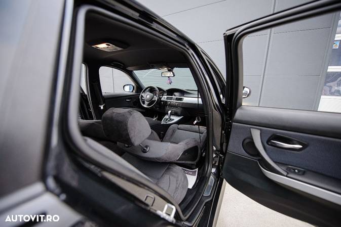 BMW Seria 3 320d Touring xDrive Sport-Aut. - 11