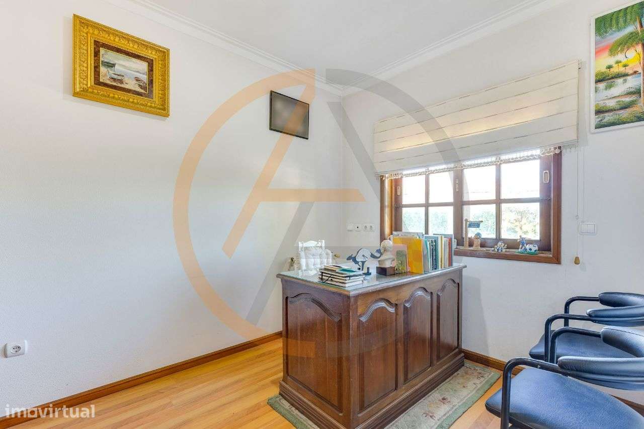 Moradia T5 com Piscina, Espaço Exterior e Garagem | Trofa - Grande imagem: 5/60