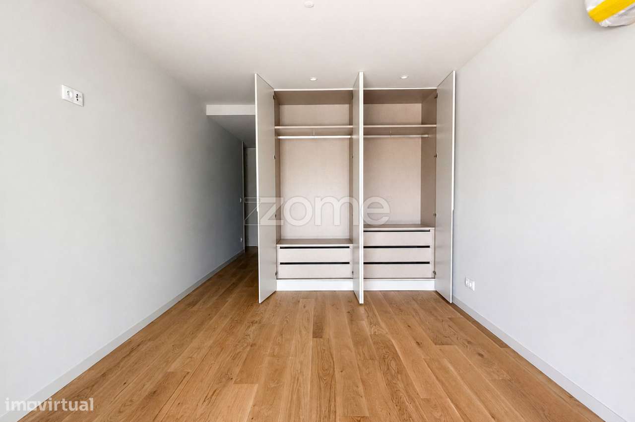 Apartamento T2 novo, com terraço e piscina, em Ponta Delgada-21