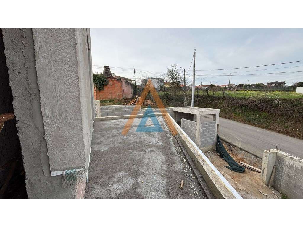 Moradia T3+1 Em Construção - Grande imagem: 5/27