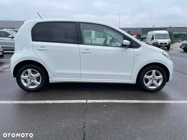 Volkswagen up! e-up - 4