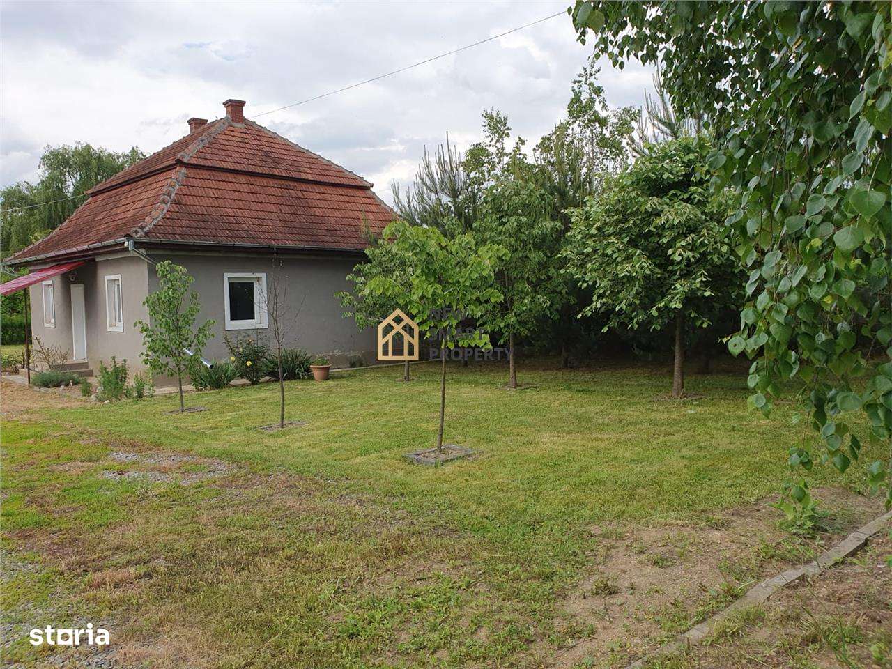 De vanzare casa+ hala la 50 km de Oradea zona Alesd - Imagine principală: 2/11