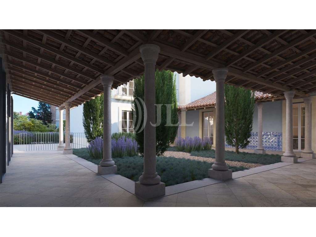 Apartamento T2 com varanda, no Real Calçada, em Lisboa-7