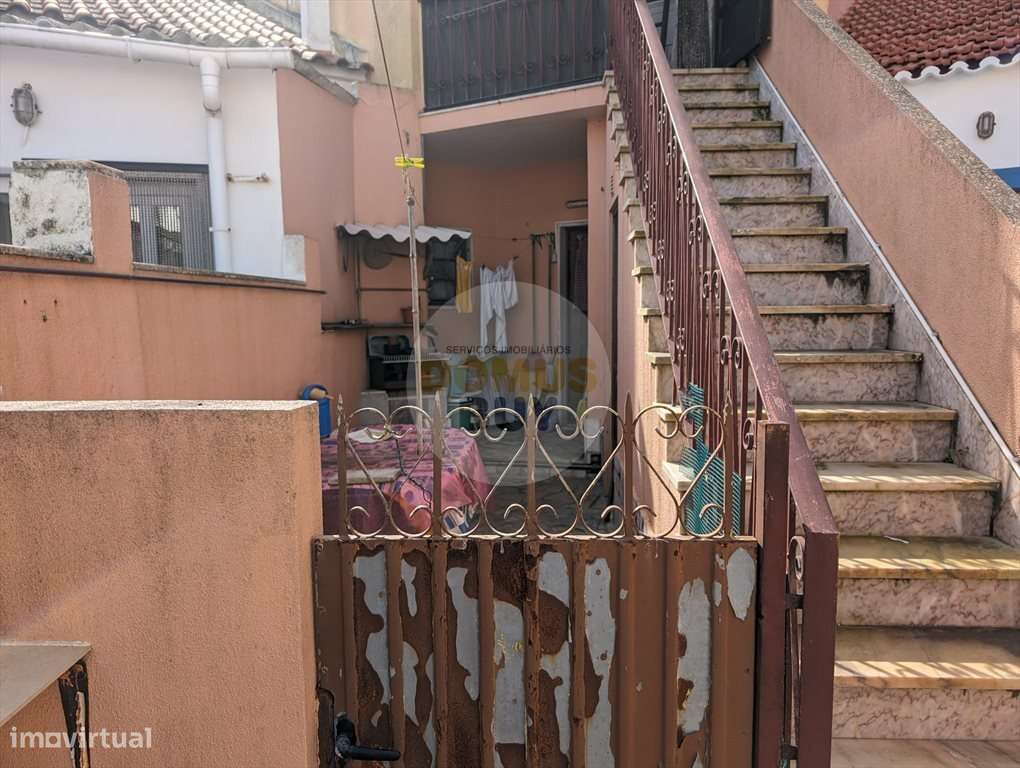 Moradia  2 pisos + sótão - 200 m da Praia- Costa da Caparica-16