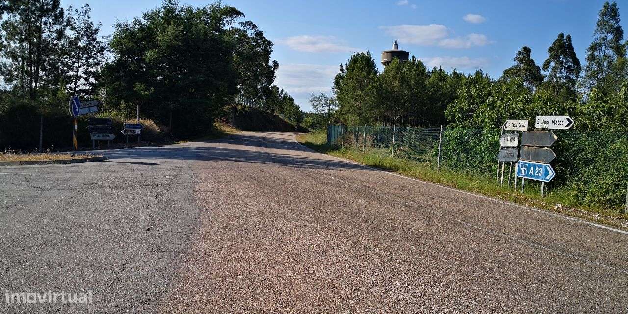 Moradia para recuperar / Venda Nova, Envendos, Mação-11