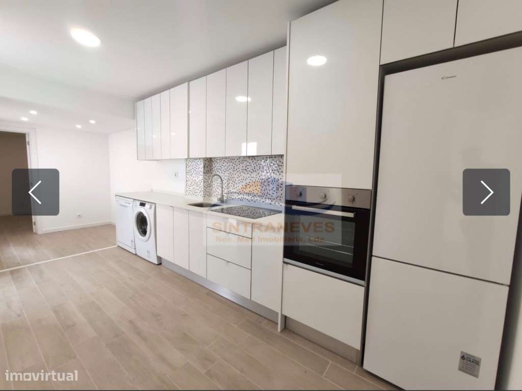 T1+2 com Terraço Totalmente Remodelado | Buraca | 295.000€ - Grande imagem: 4/15