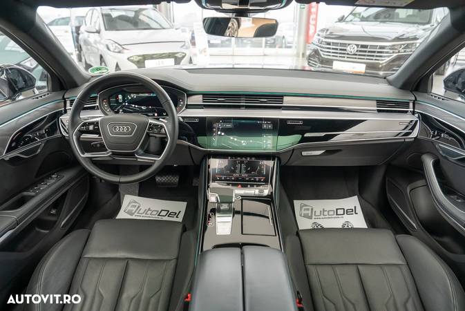 Audi A8 - 6