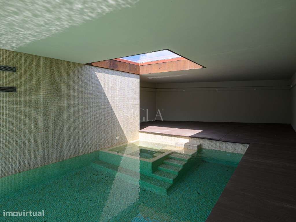 Moradia com Piscina em 1ª linha de Praia - Grande imagem: 5/52