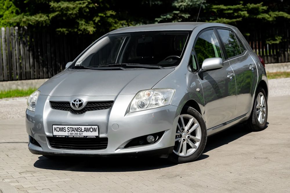 Toyota Auris I (2006-2012) 1.33 VVT-i Terra 2010