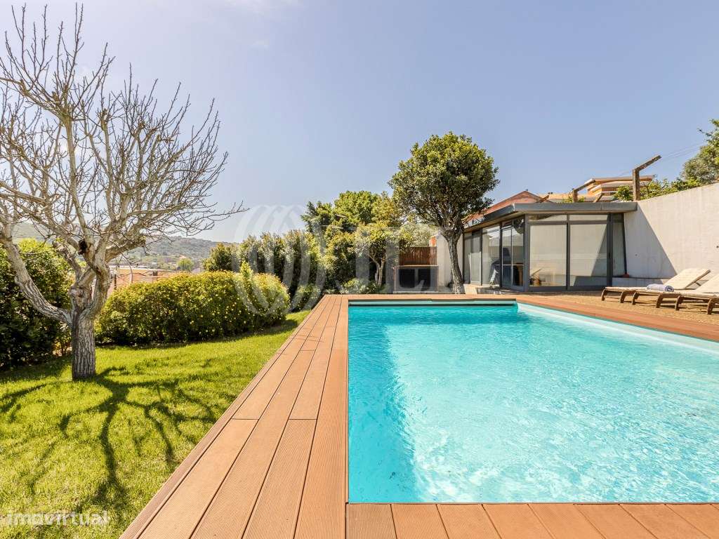 Moradia T7 com jardim e piscina em Loures, Lisboa - Grande imagem: 5/35