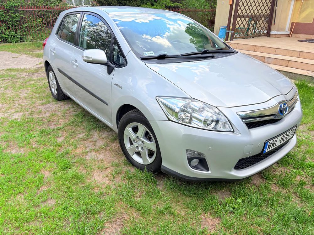 Toyota Auris I 1.8 VVT-i Automatik Edition 2011