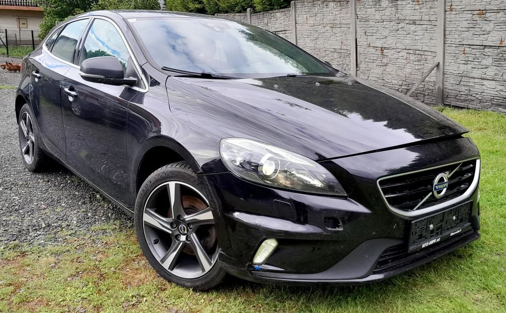 Volvo V40 II (2012-) 2015
