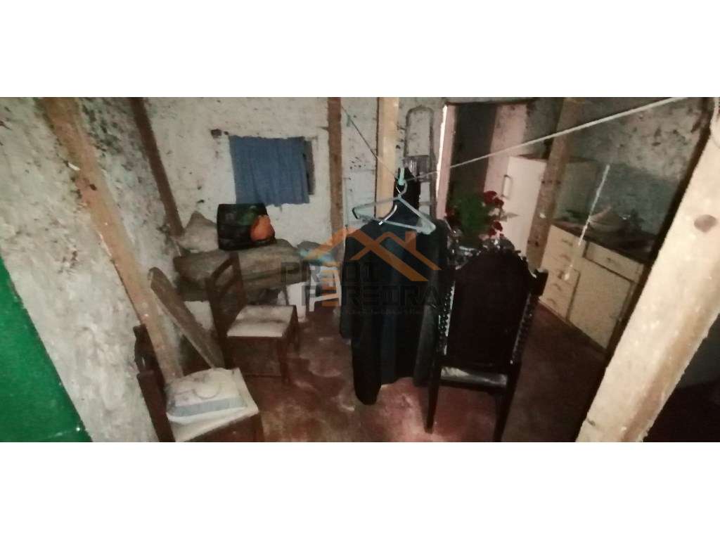 Prédio para reabilitação no Paço do Lumiar, com elevado potencial d...-25