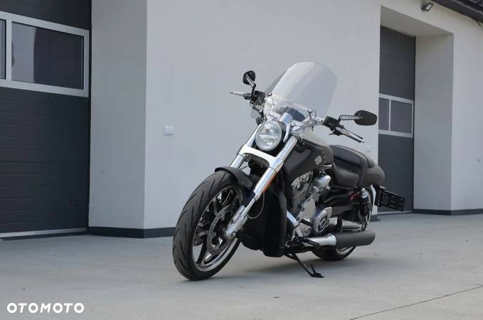 Harley-Davidson V-Rod Muscle - 3