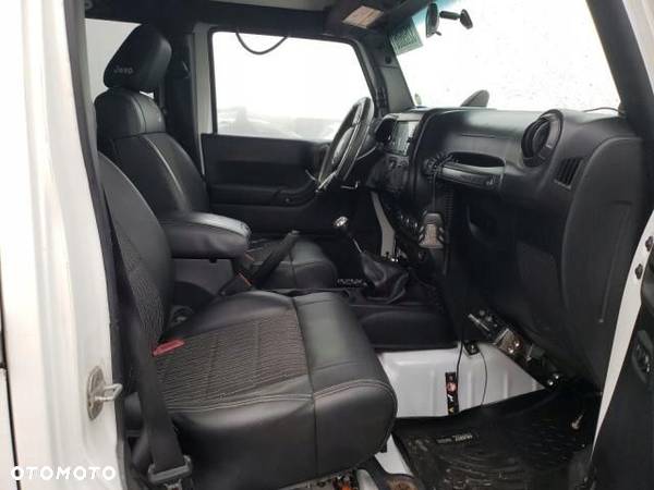 Narożnik Wspornik Ramy Szyby Jeep Wrangler JK 2012 - 7