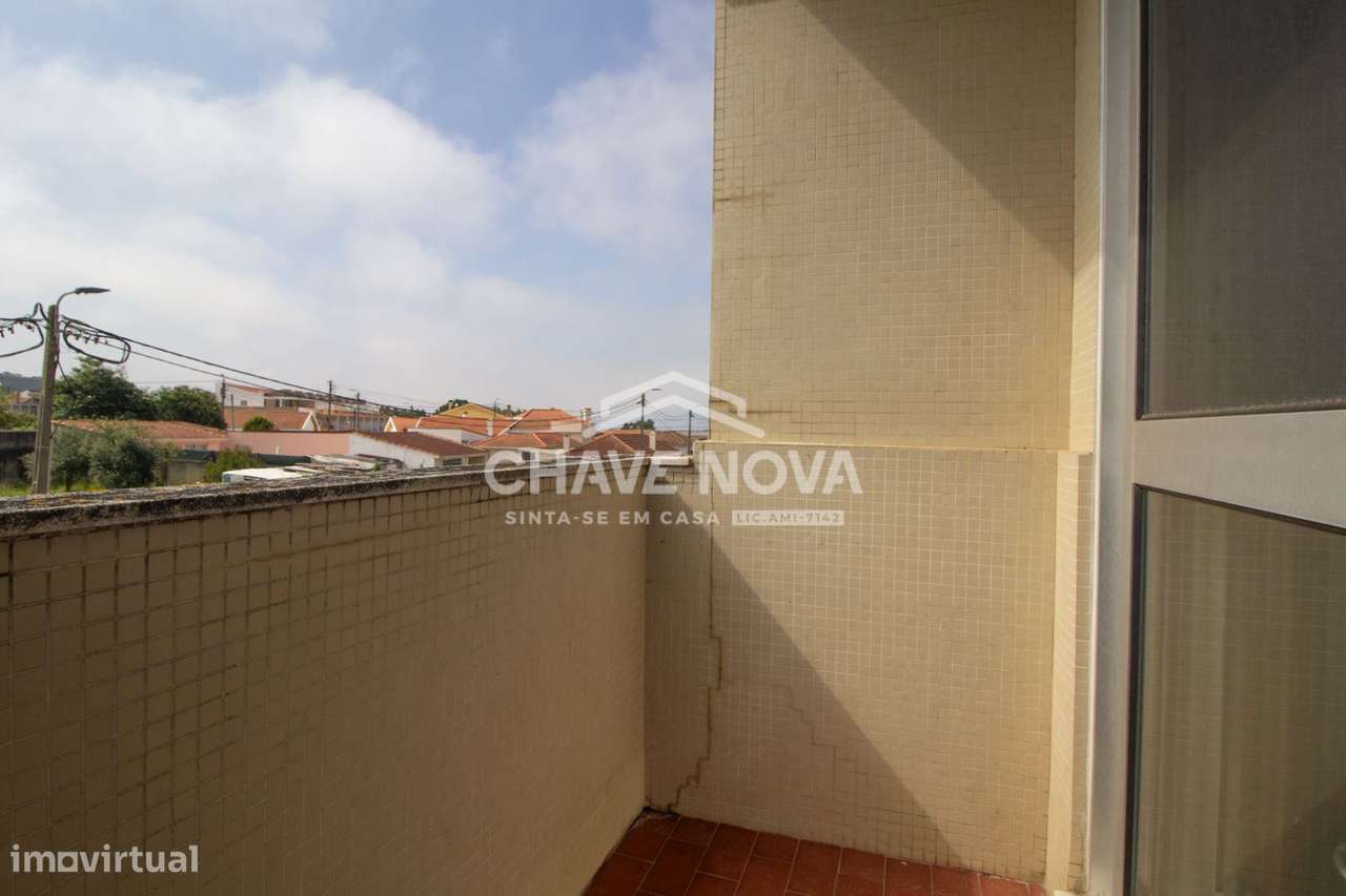 Apartamento T2+1 na Granja, com varanda marquisada a poente - Grande imagem: 3/20