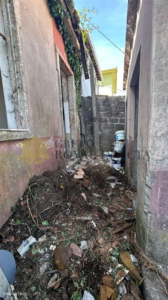 Terreno com Casa em Pedra para Reabilitação – Campanhã, Porto-17