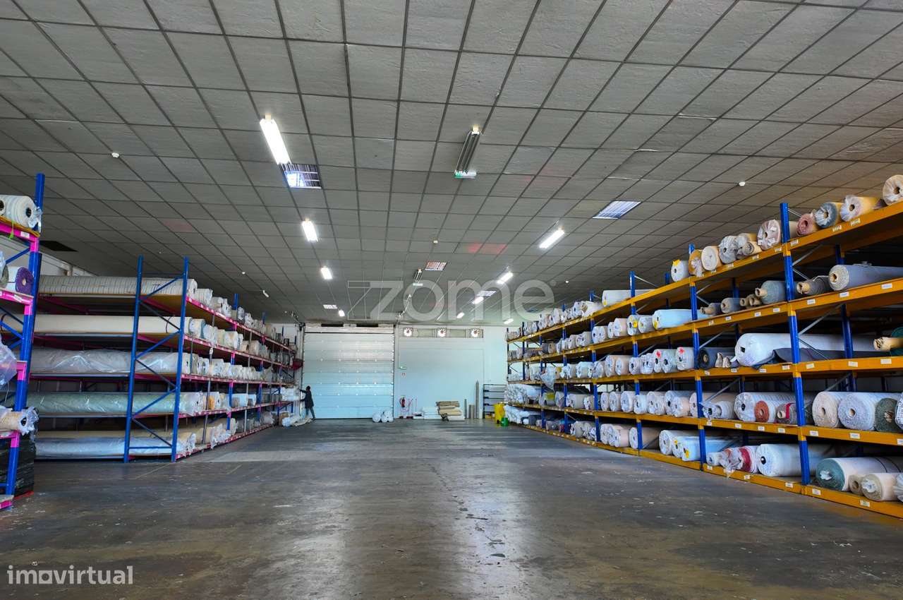 Armazém em excelente estado de conservação, com 3300m2 em Antanhol - Grande imagem: 5/16