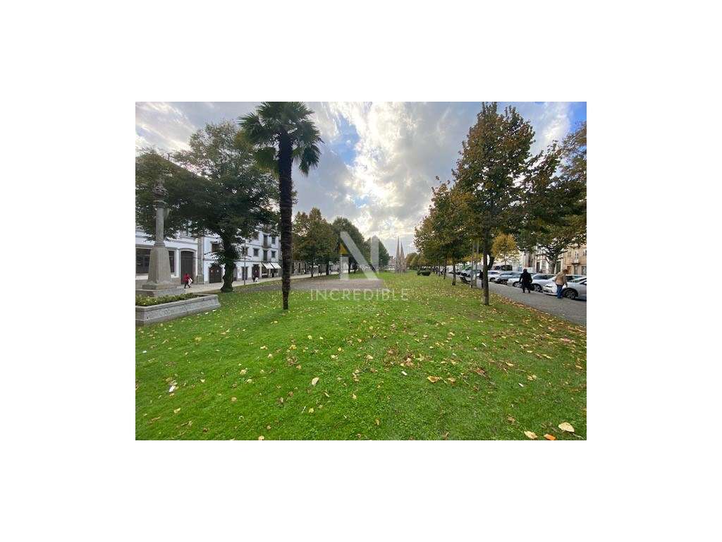 Loja para comércio na Avenida Central, Braga - Grande imagem: 4/5