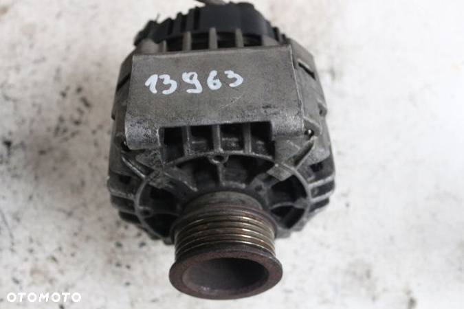 Alternator 8200030635 95A 2.0 1.8 Renault - 1