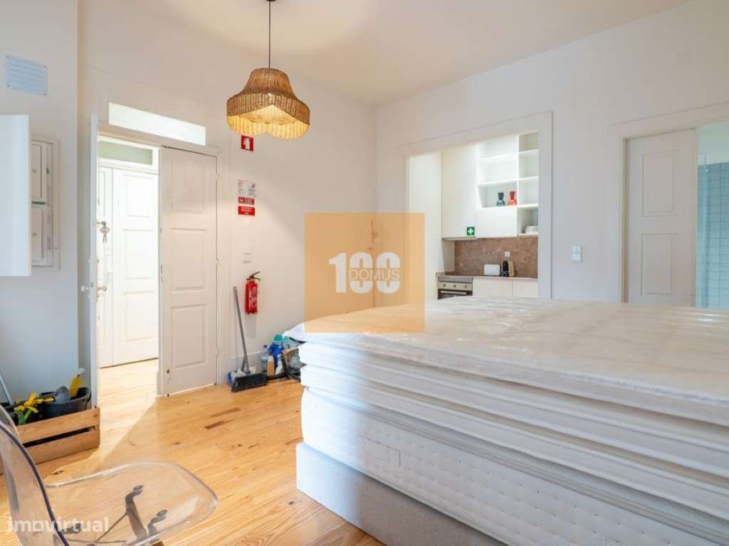 Apartamento T1 na Rua de Cedofeita - Grande imagem: 4/16