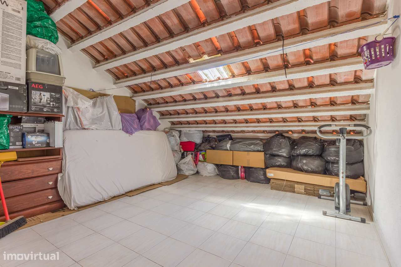 Apartamento T2 na Quinta do Conde-20