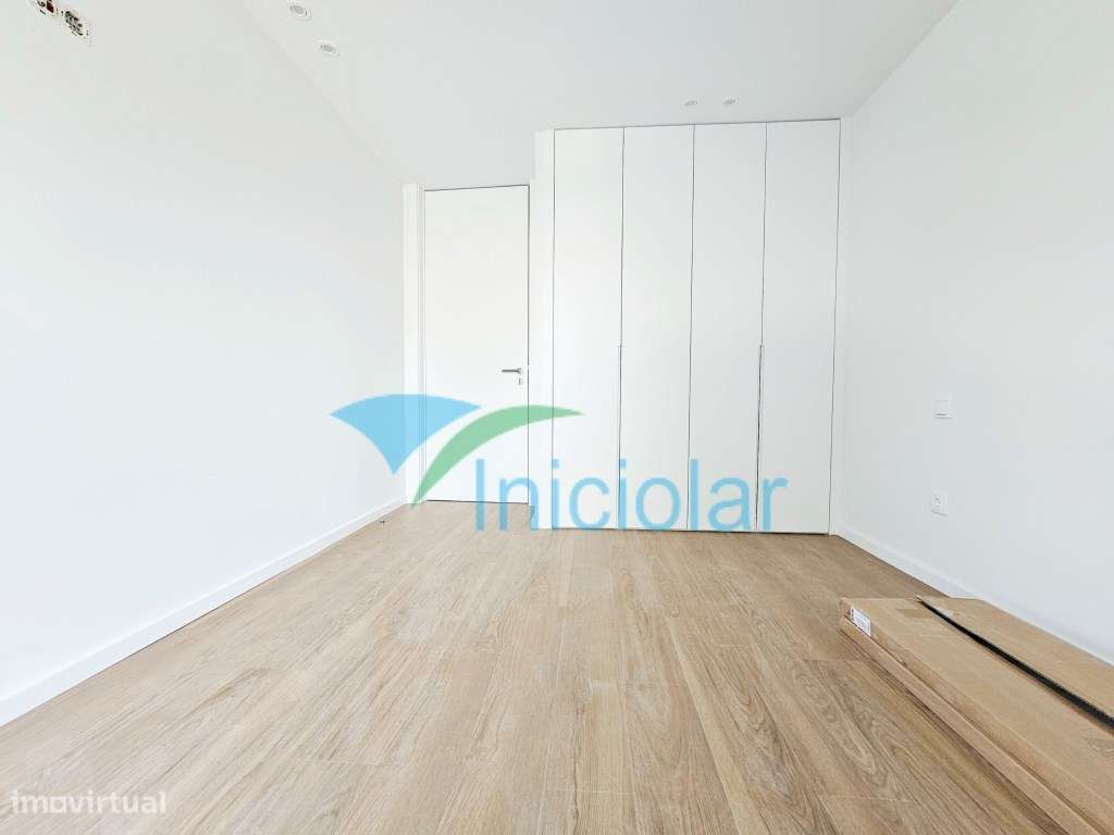 T1 Novo| Gueifães| Varanda| G. Fechada-7