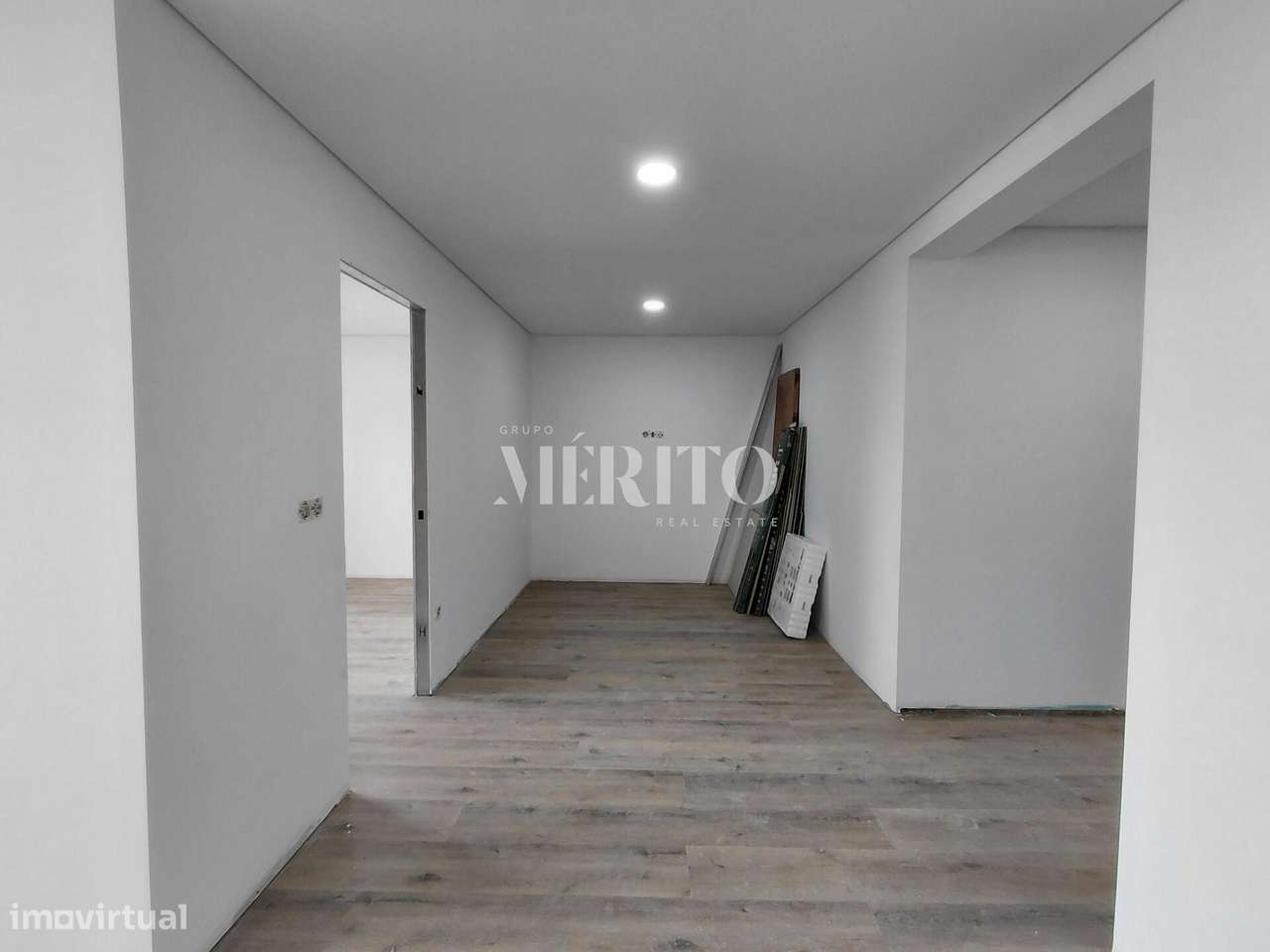T0 Transformado em T1 | 59m2 | Totalmente Remodelado | Arcozelo – Barc - Grande imagem: 5/14