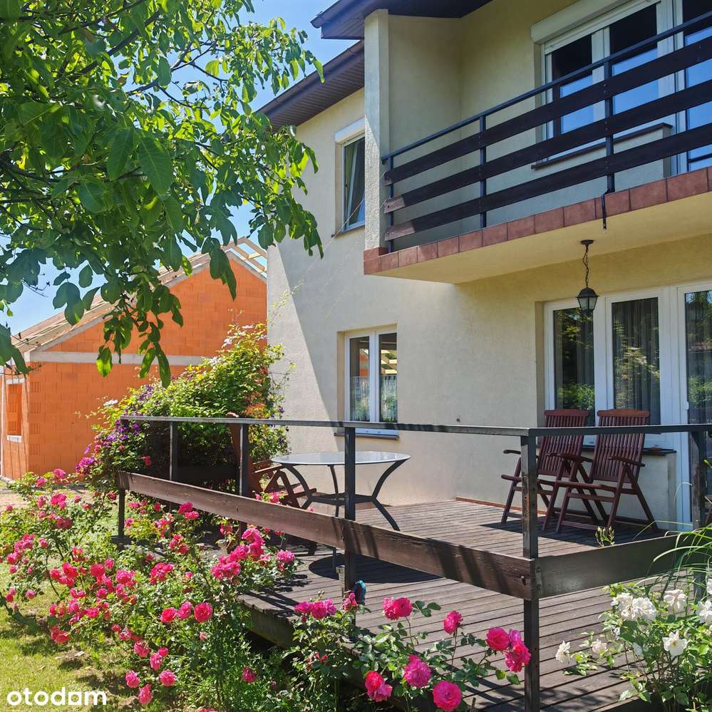 Dom  z budynkiem gospodarczym-16