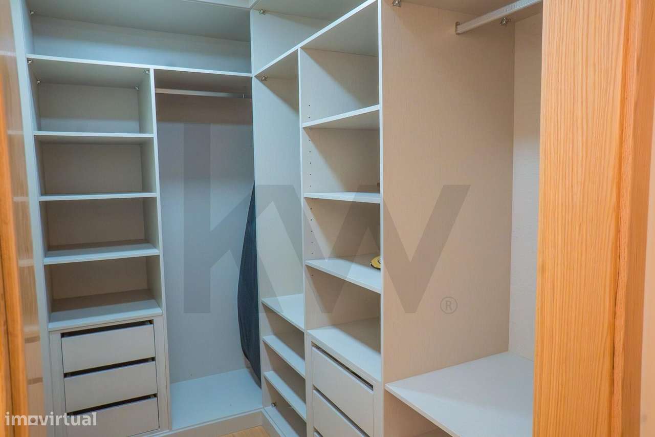 Luxo e exclusividade em Famões com vista sob Lisboa-28