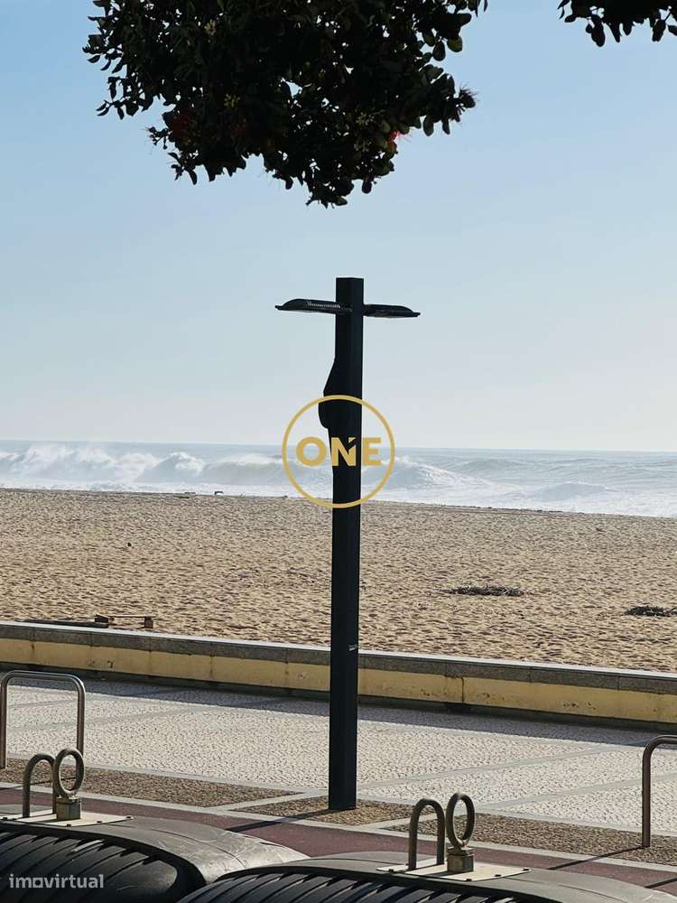 Apartamento T2+1 com vista mar-21