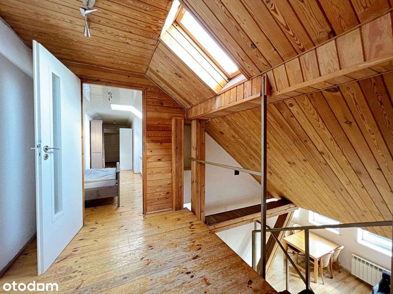 Dwupoziomowe z potencjałem w dobrej lokalizacji-5