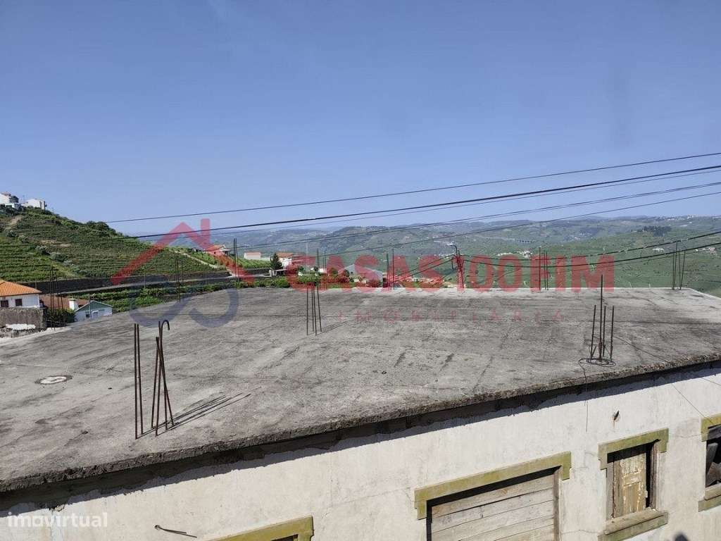 5 Moradias + Terreno em Loureiro - Peso da Régua-6