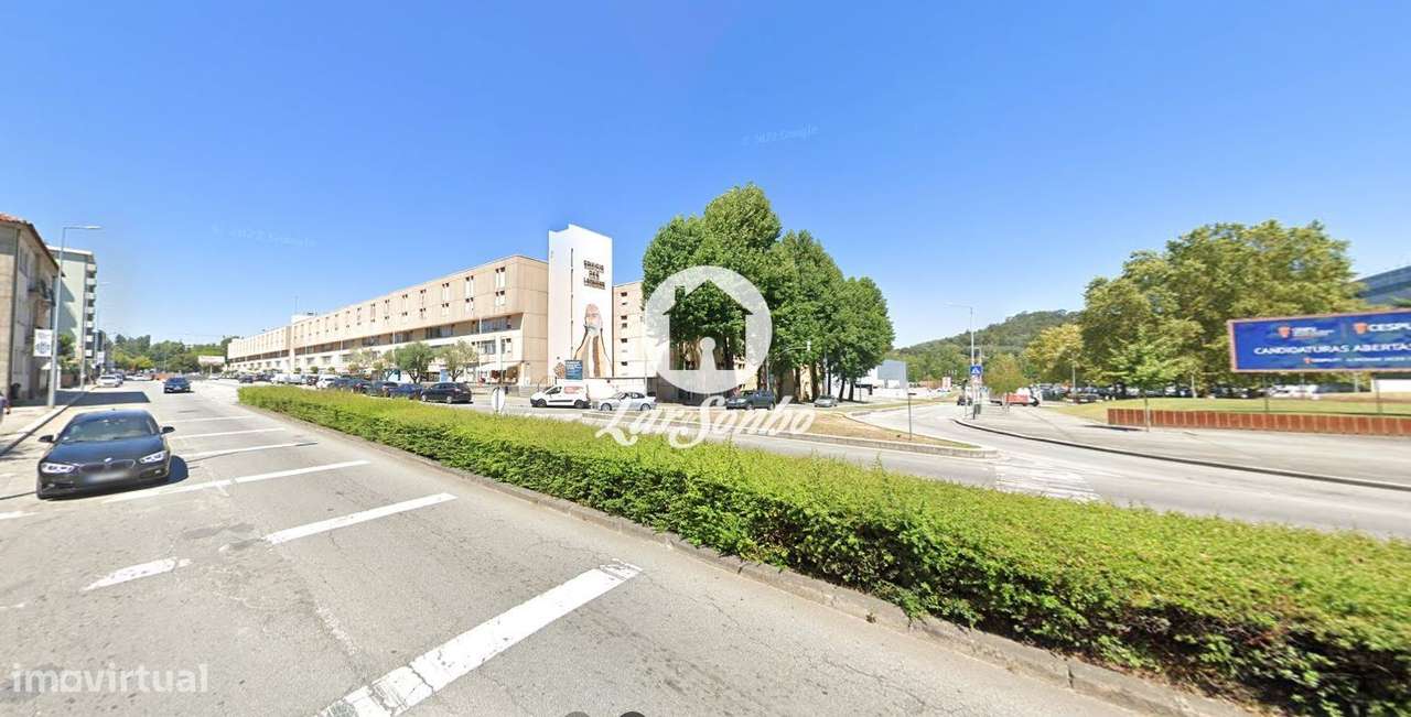 Loja com 57m2 no centro de Vila Nova de Famalicão - Grande imagem: 2/17