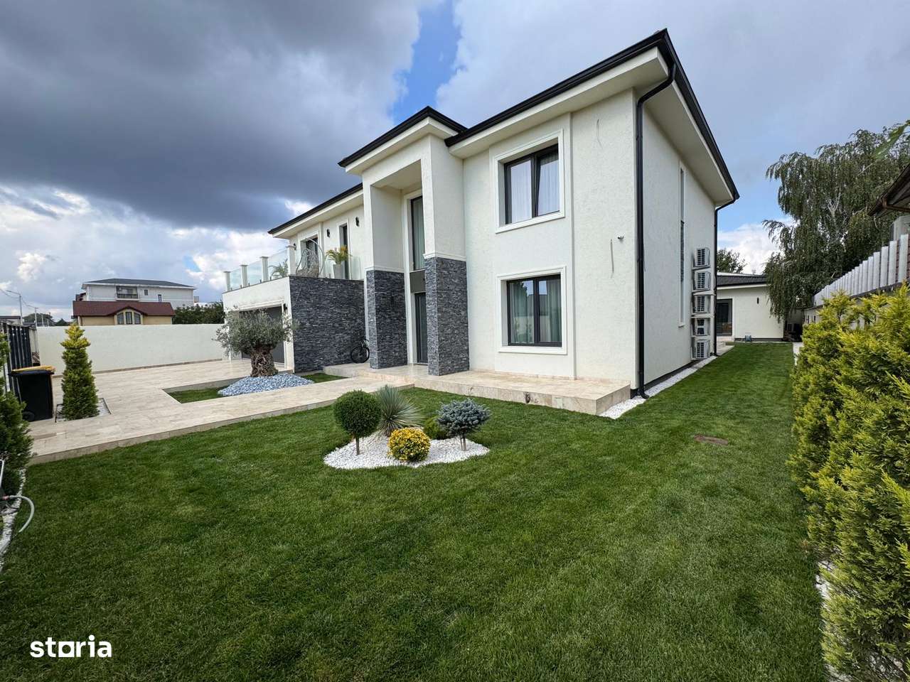 Vila Lux 6Camere & Anexa Tren 687mp Giroc 687.000 euro-1